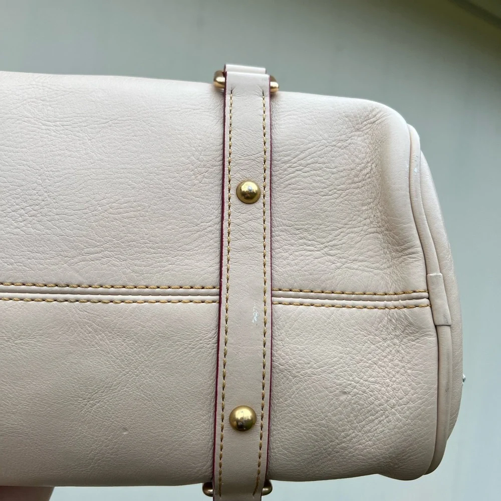 D & B Small Satchel Florentine Leather in the color BONE - Picture 5 of 8